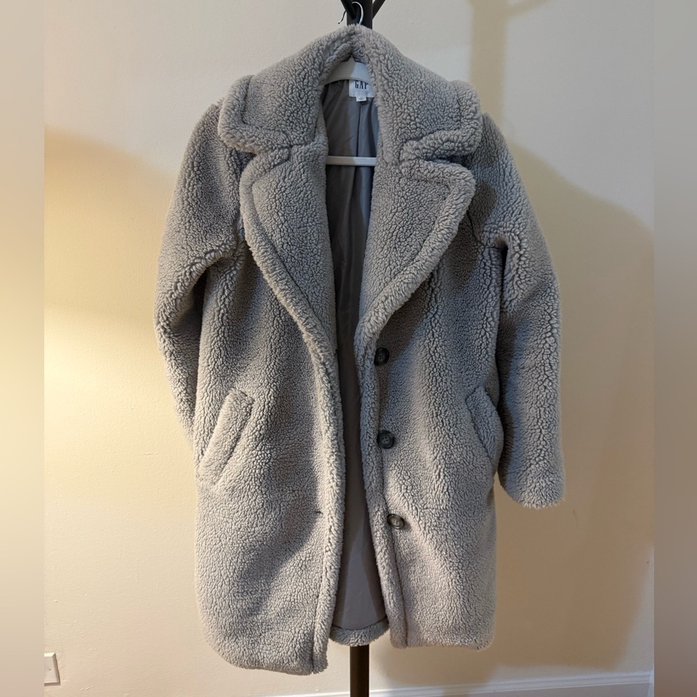 GAP Teddy Fleece coat jacket. Barely worn. Gray Size S.